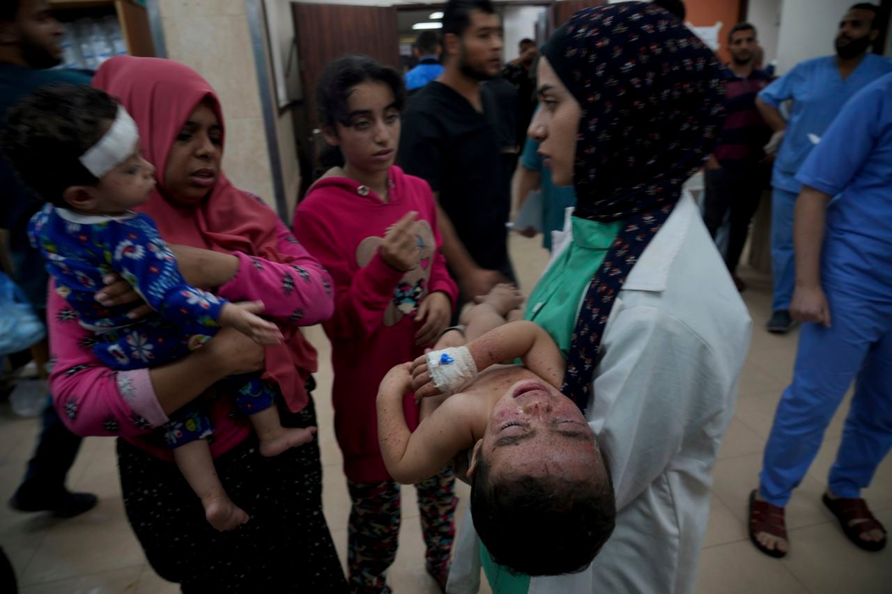 Israeli military says its forces have entered Gaza hospital