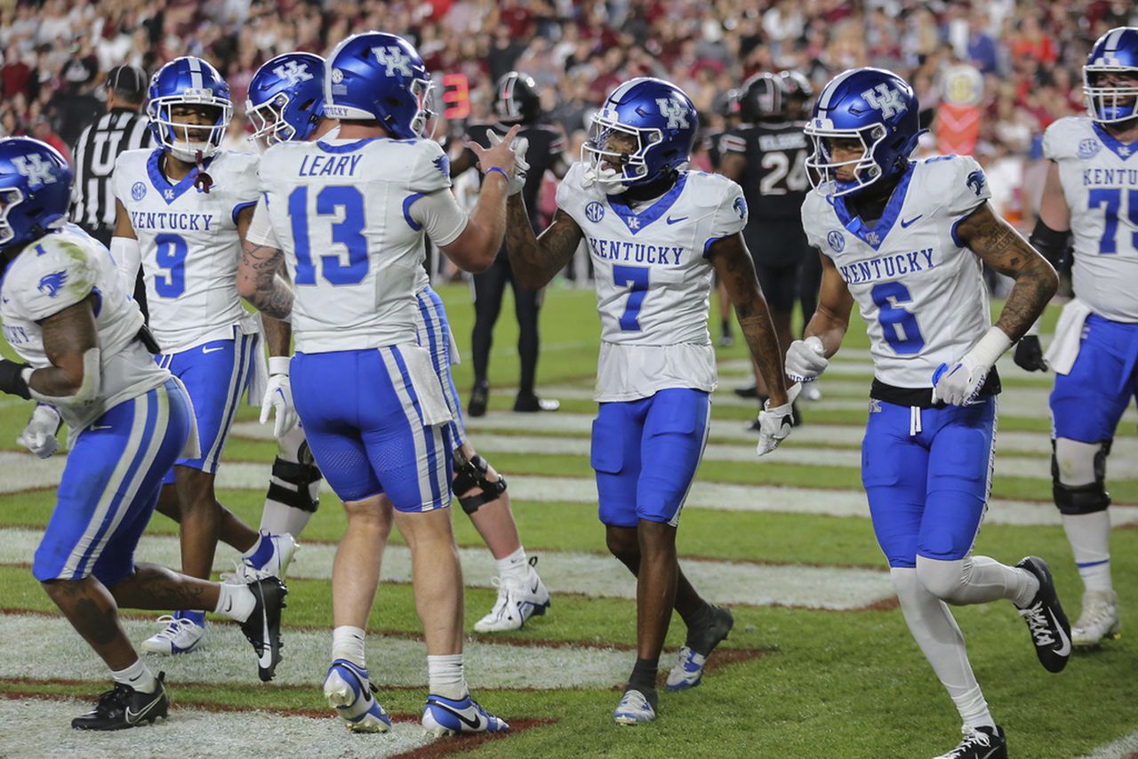Kentucky-Louisville football 2023 live stream (11/25)