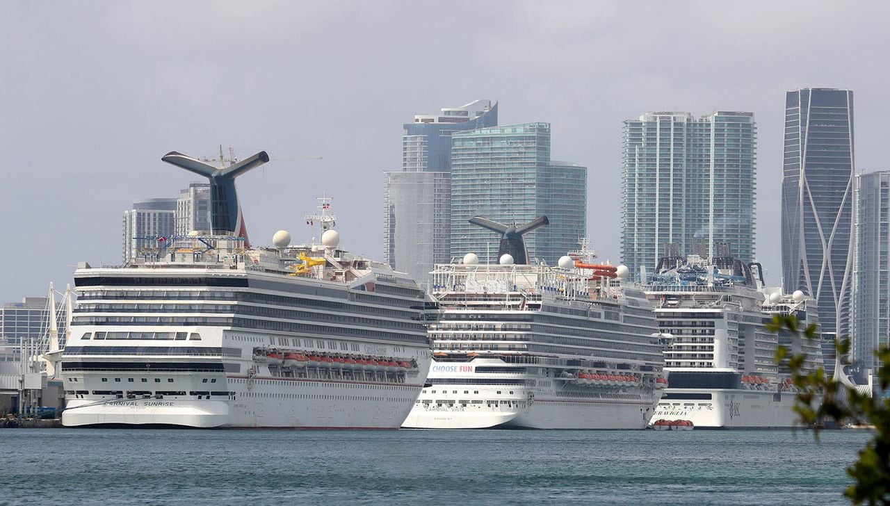 Man missing from Carnival cruise ship believed to have jumped into Gulf of Mexico, officials say