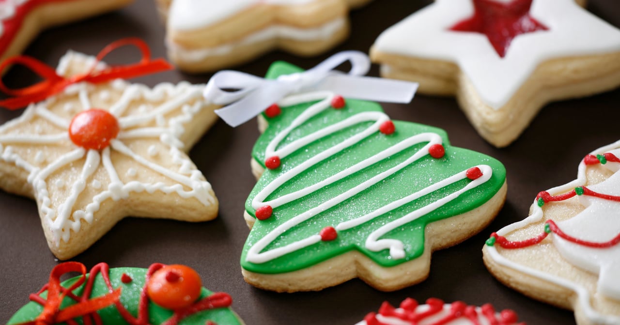 Miss Manners: How early can I start giving people Christmas cookies?