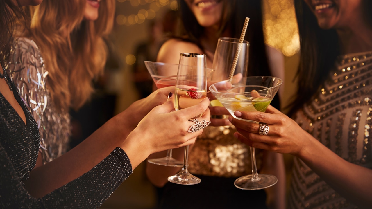 Miss Manners: Is it ok to sit down at a cocktail party?