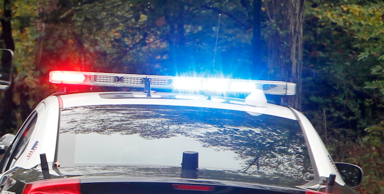Mobile worker pepper sprayed while confronting robber, police say