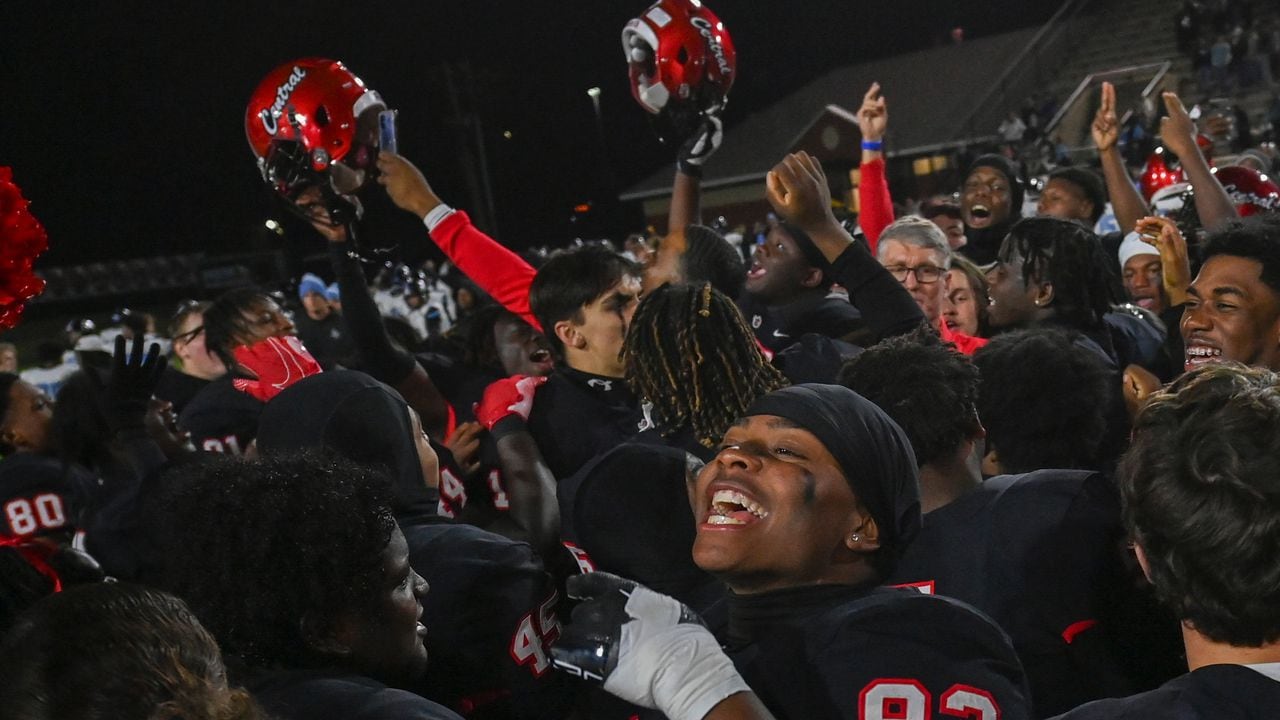 No. 1 Central-Phenix City holds off Mary G. Montgomery in 7A semis