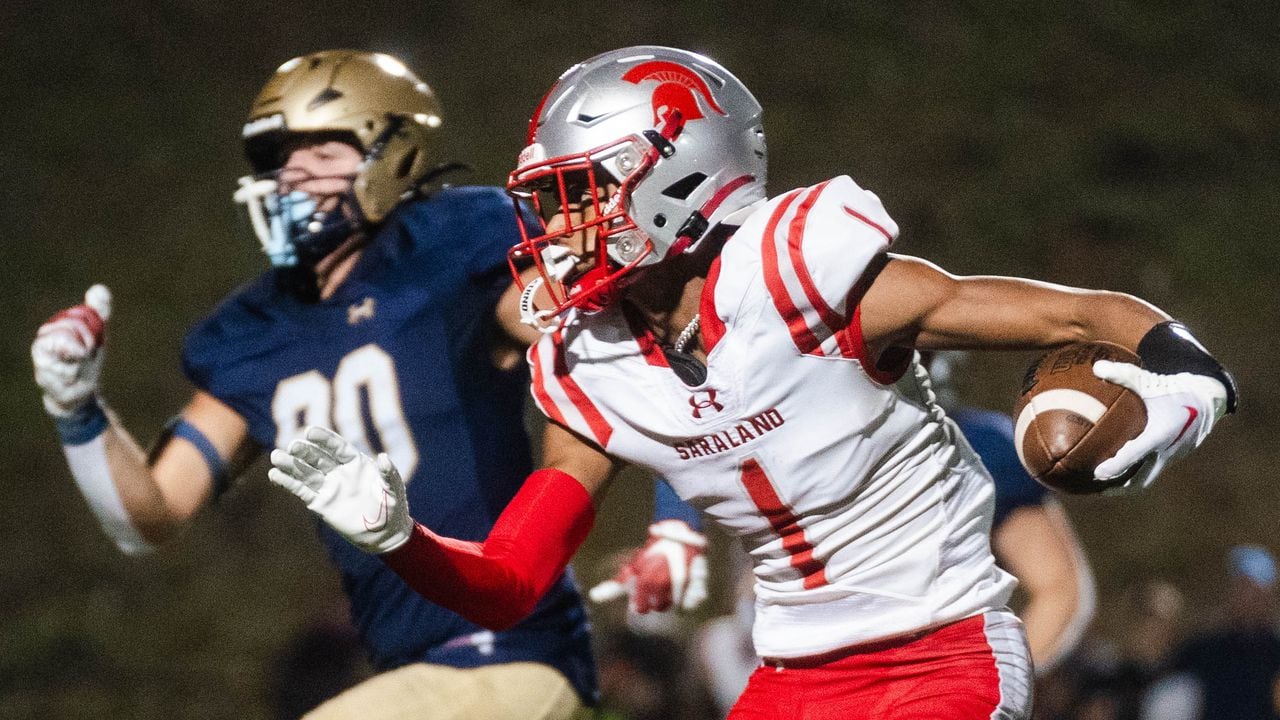 No. 1 Saraland rolls past Briarwood, win streak at 18