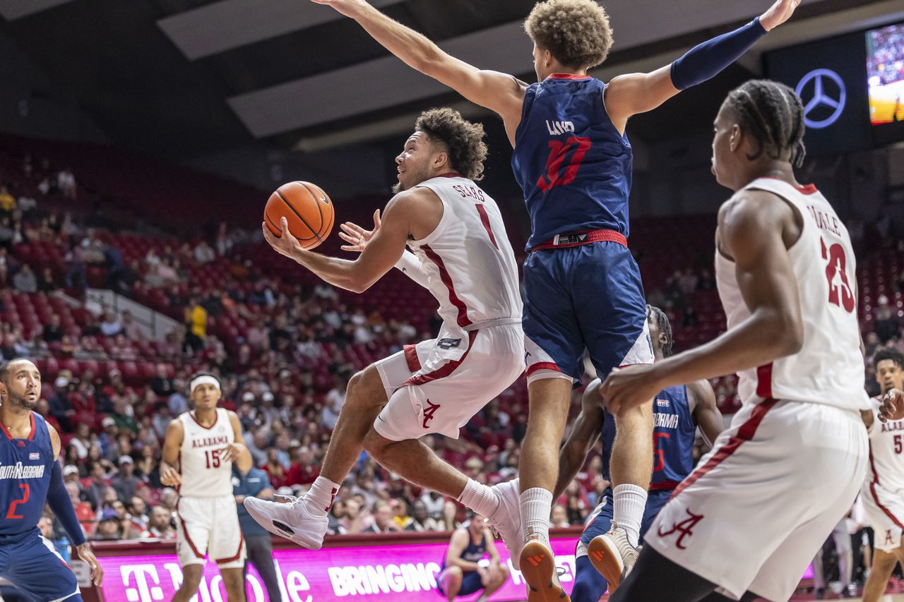 No. 22 Alabama scores 100 points for 3rd-straight game, stomps South Alabama