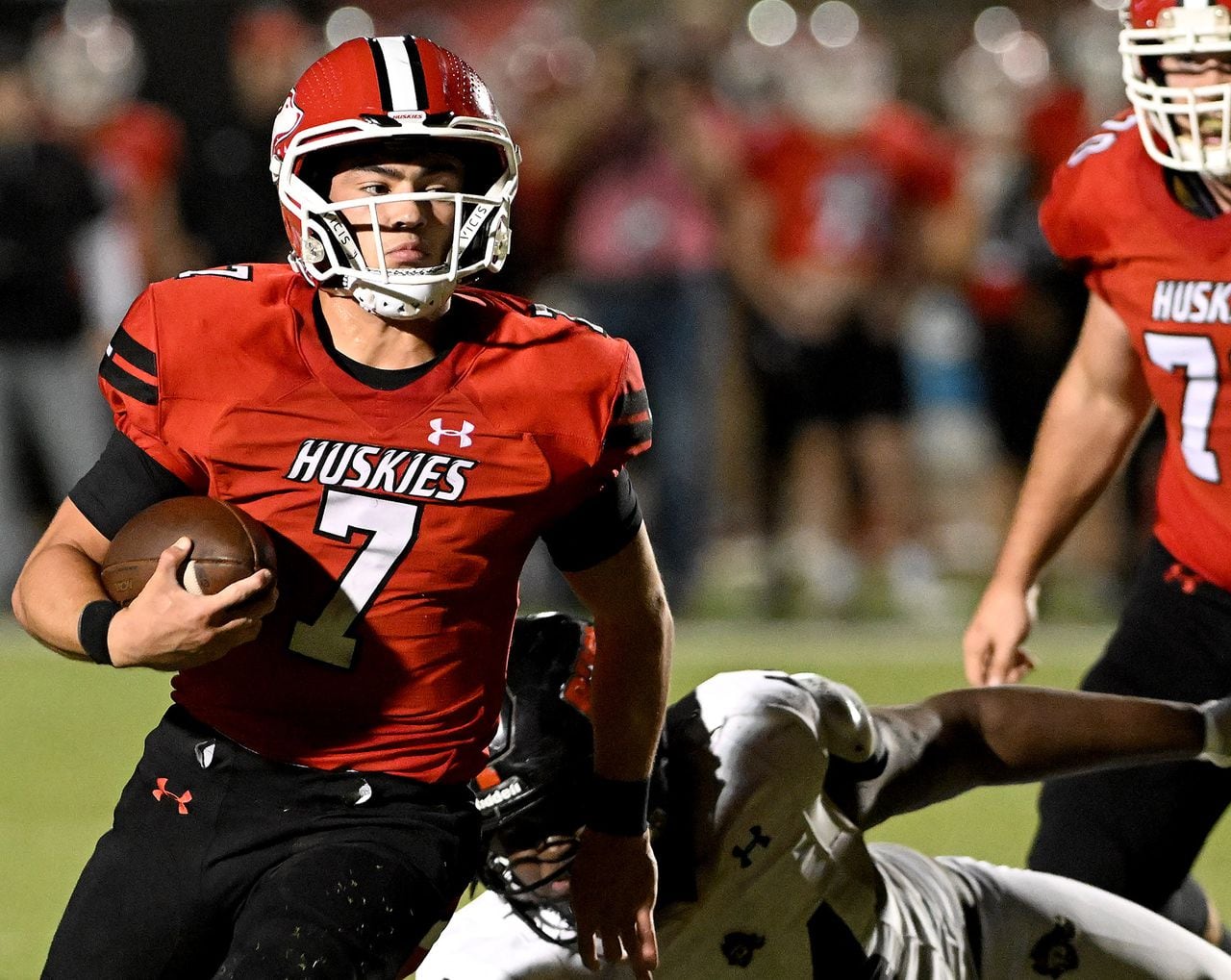 No. 9 Hewitt-Trussville runs over Hoover in Class 7A quarterfinals