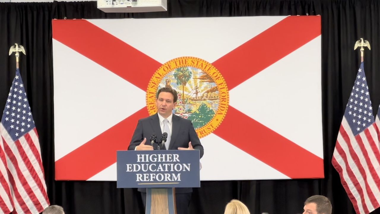 Ron Desantis targets Florida colleges again â this time over pro-Palestine demonstrations