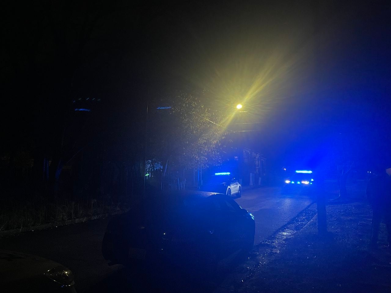 Shootout between suspects, homeowner as Birmingham officer arrives on scene