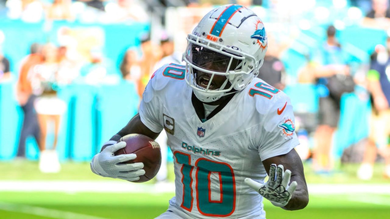 State NFL roundup: Miami Dolphins WR on record pace