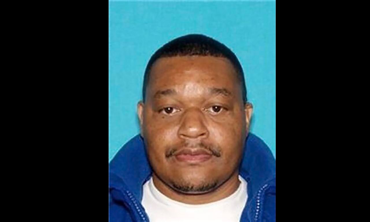 Suspect in the killings of 4 in Memphis found dead of a self-inflicted gunshot wound