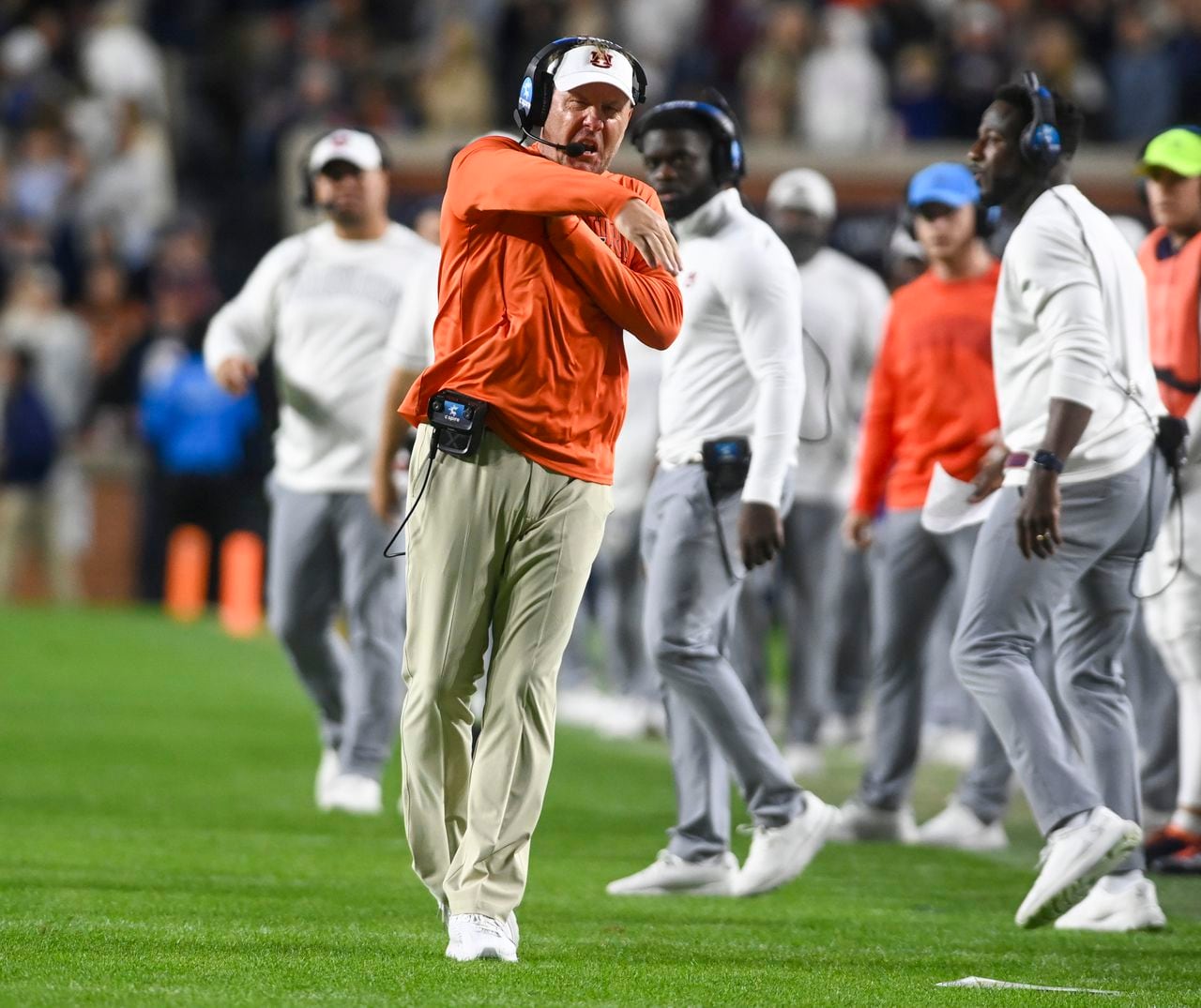 Tears, screams and stunned faces: Scenes from Auburnâs sideline after Iron Bowl loss