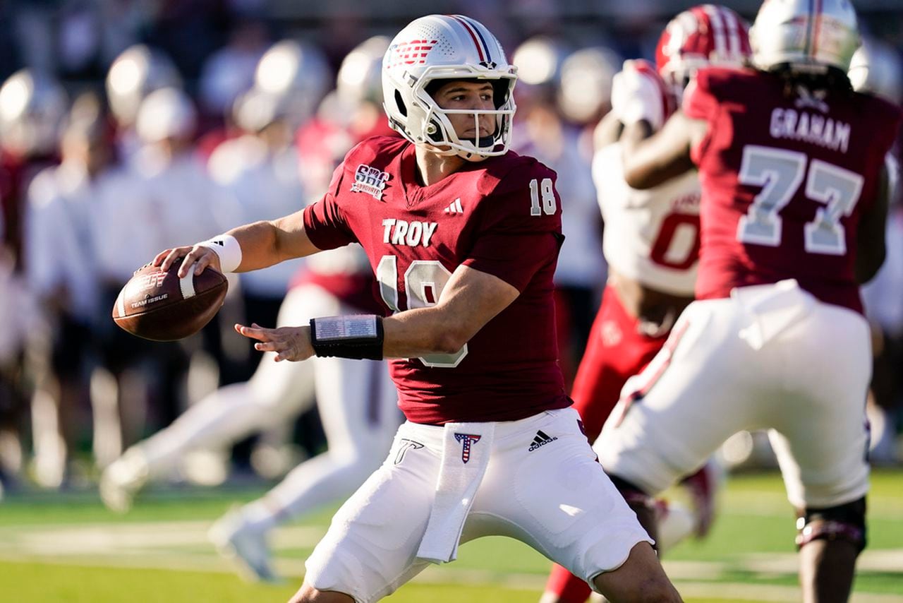 Troy works past Louisiana 31-24 for 8th straight win