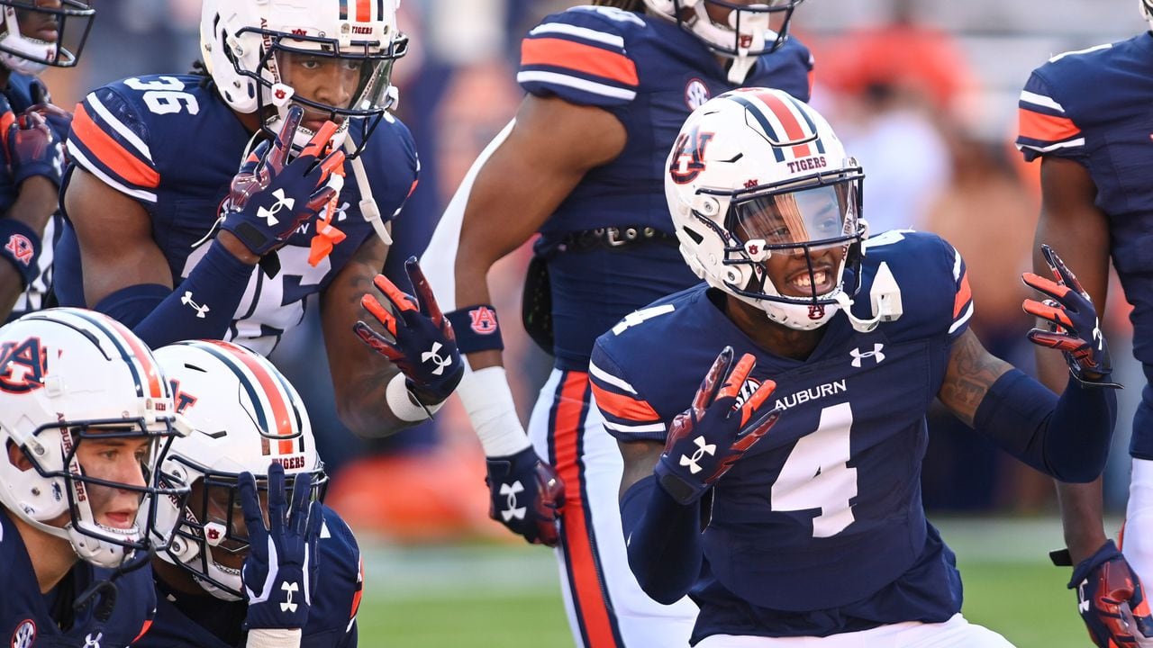 Watch as things get chippy between Auburn and New Mexico State after Aggiesâ QB slams Auburn DB