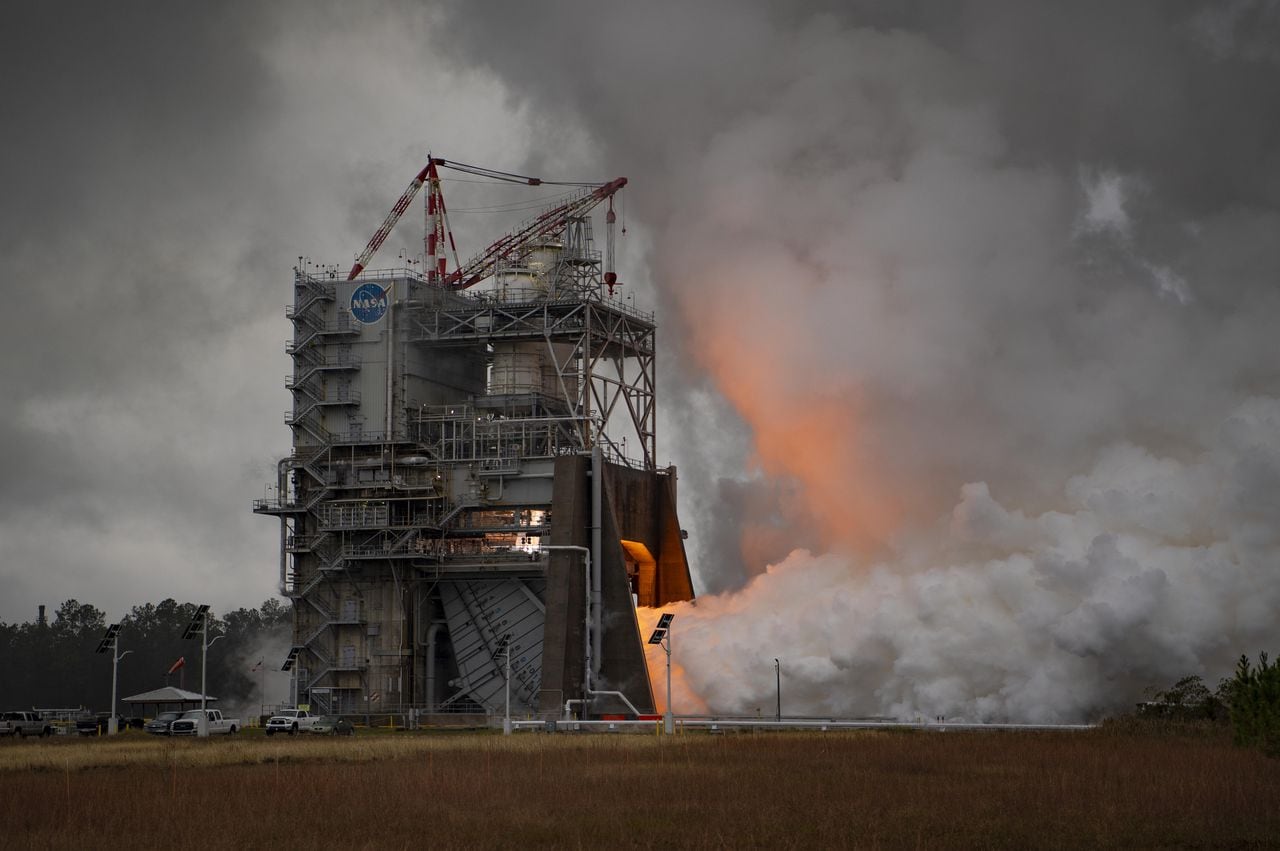 Watch NASA test fire the new rocket engines which will take man back to the moon