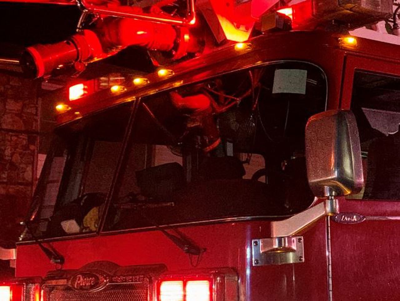2 killed in separate Friday-night traffic crashes in Fultondale, Trussville