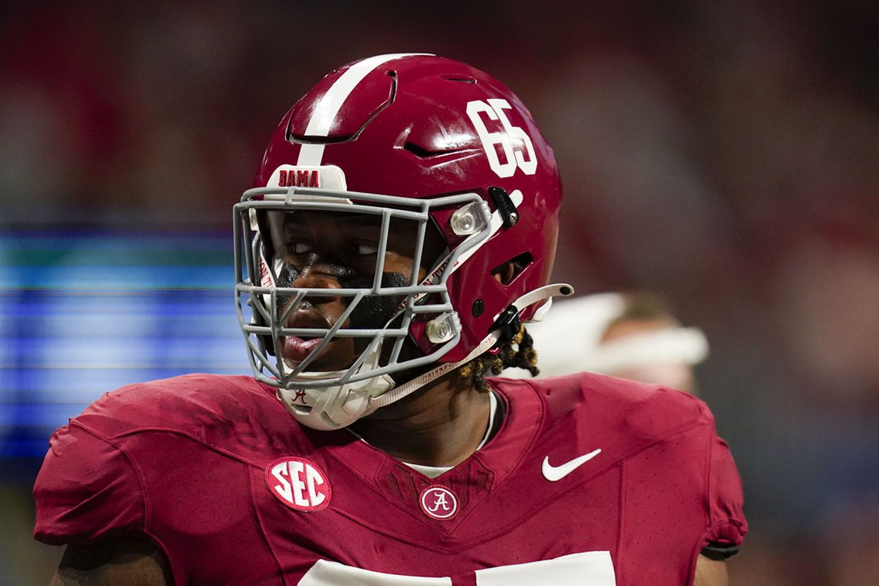 8 Alabama football players named to Coaches All-SEC team