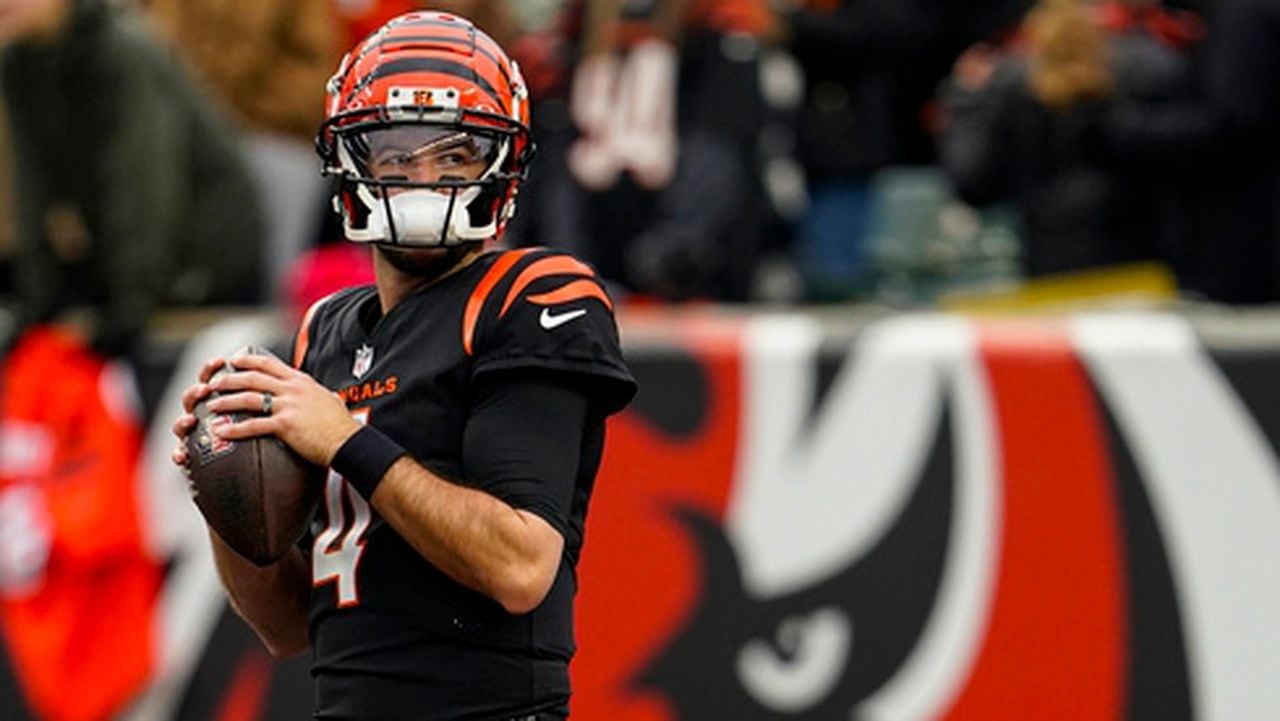 AJ McCarron comfortable back in old role for Bengals