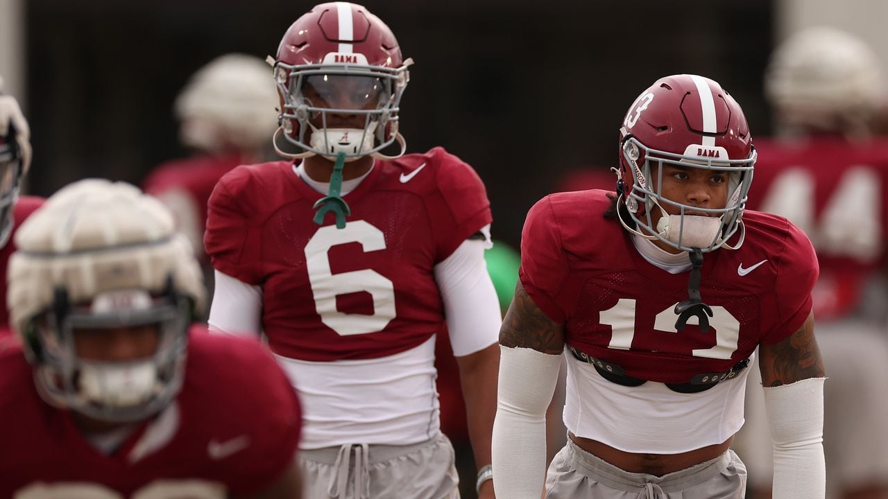 Alabama football arrives in California for Rose Bowl matchup with Michigan