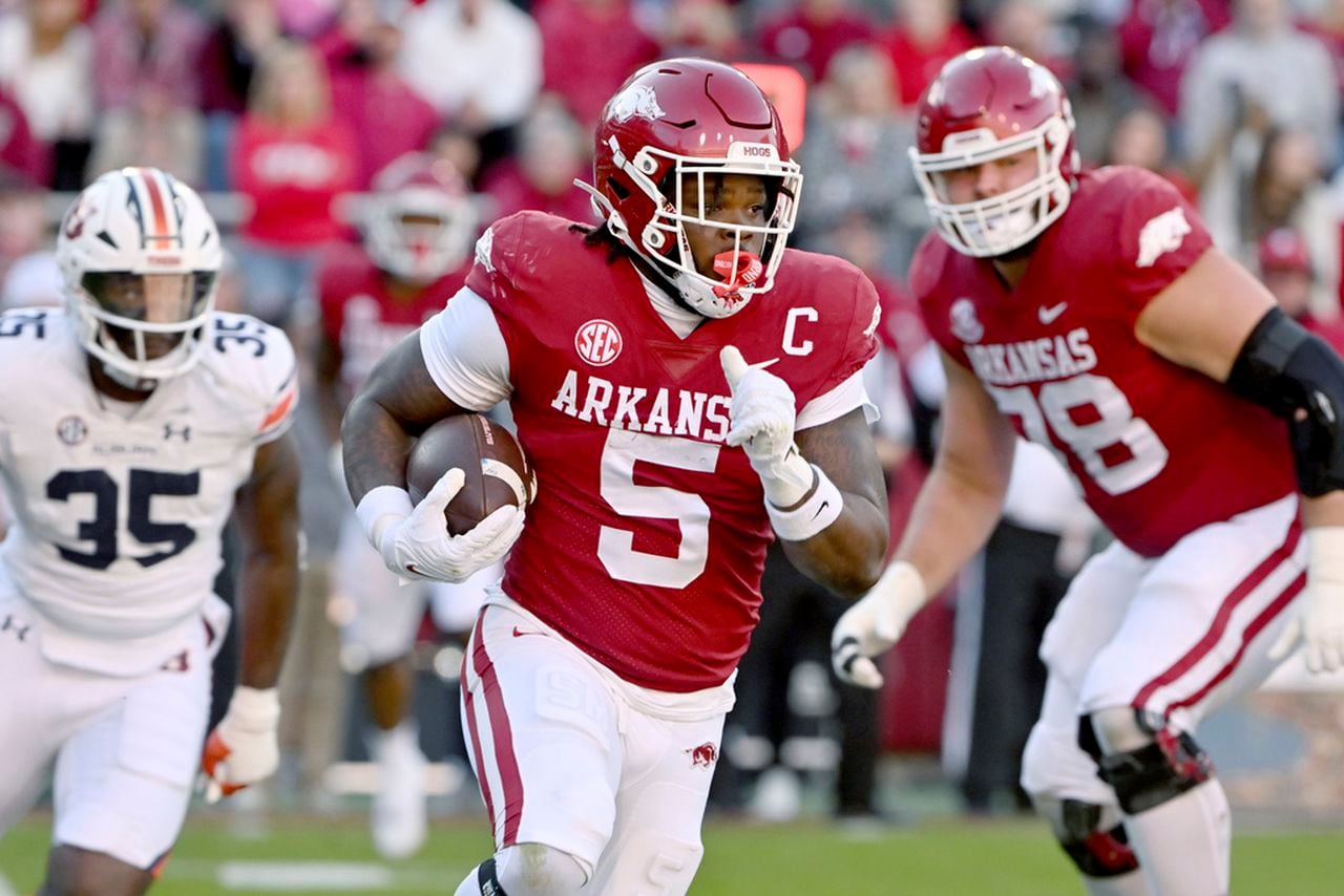 Arkansasâ Rocket Sanders to enter transfer portal