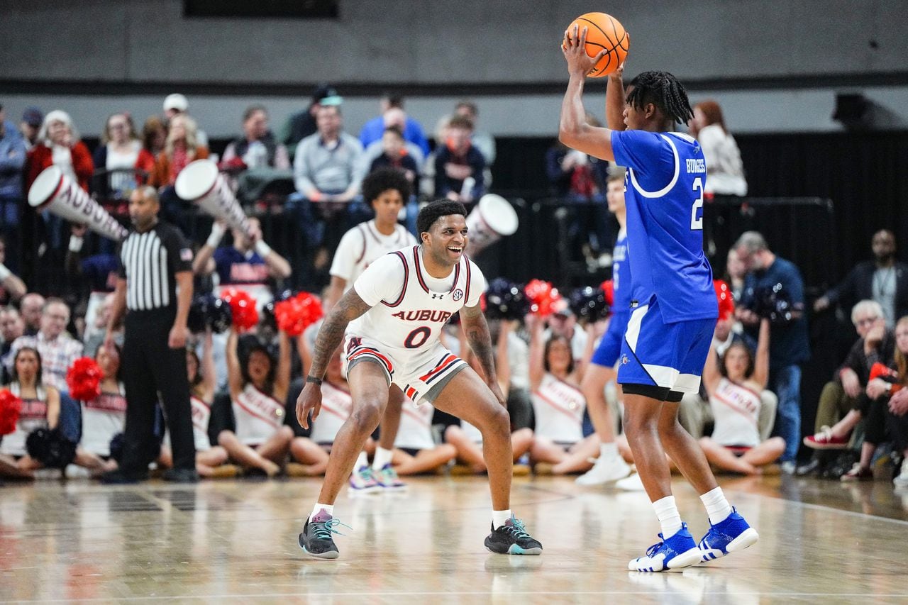 Auburn basketball has depth and balance. It makes the Tigers dangerous.