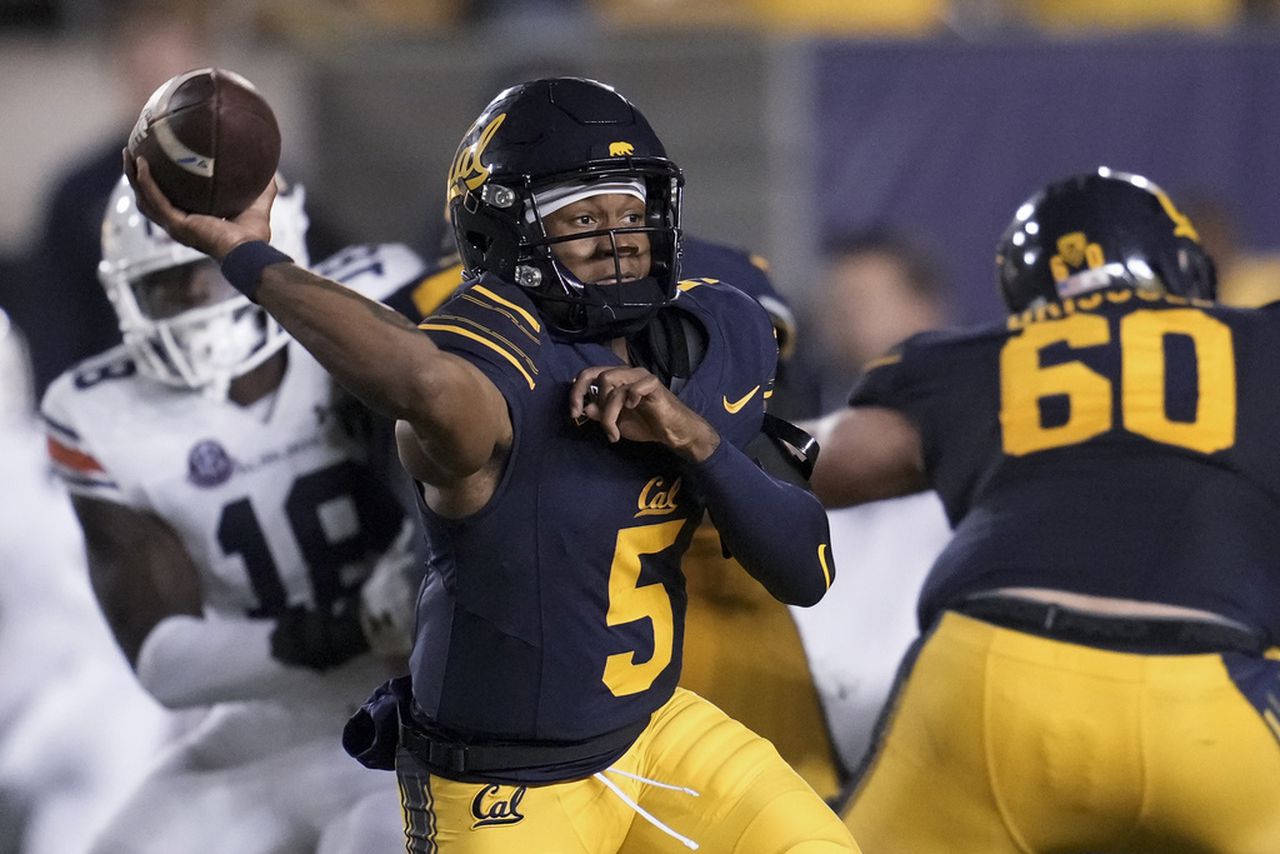 Auburn signs former Cal QB Sam Jackson V as a WR