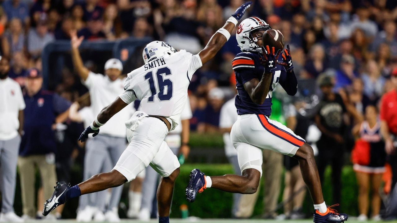 Auburn sophomore WR Omari Kelly announces his intentions to enter transfer portal