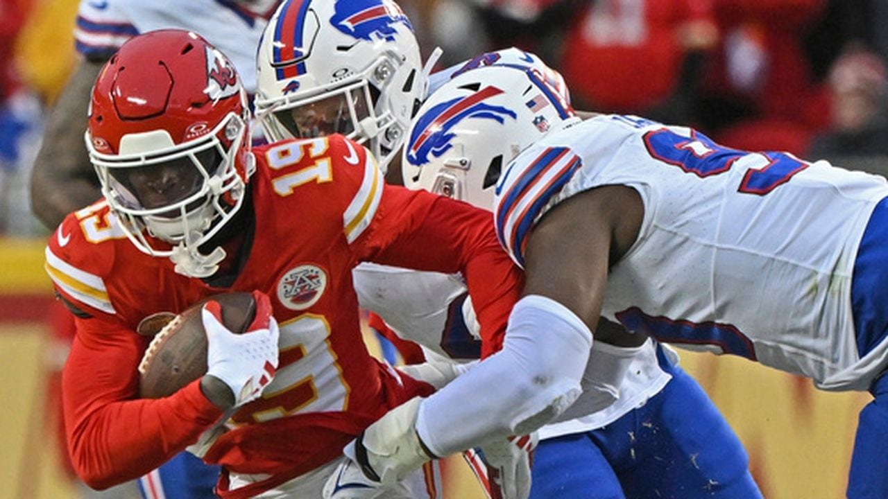 Chiefsâ Kadarius Toney says refs should have warned him