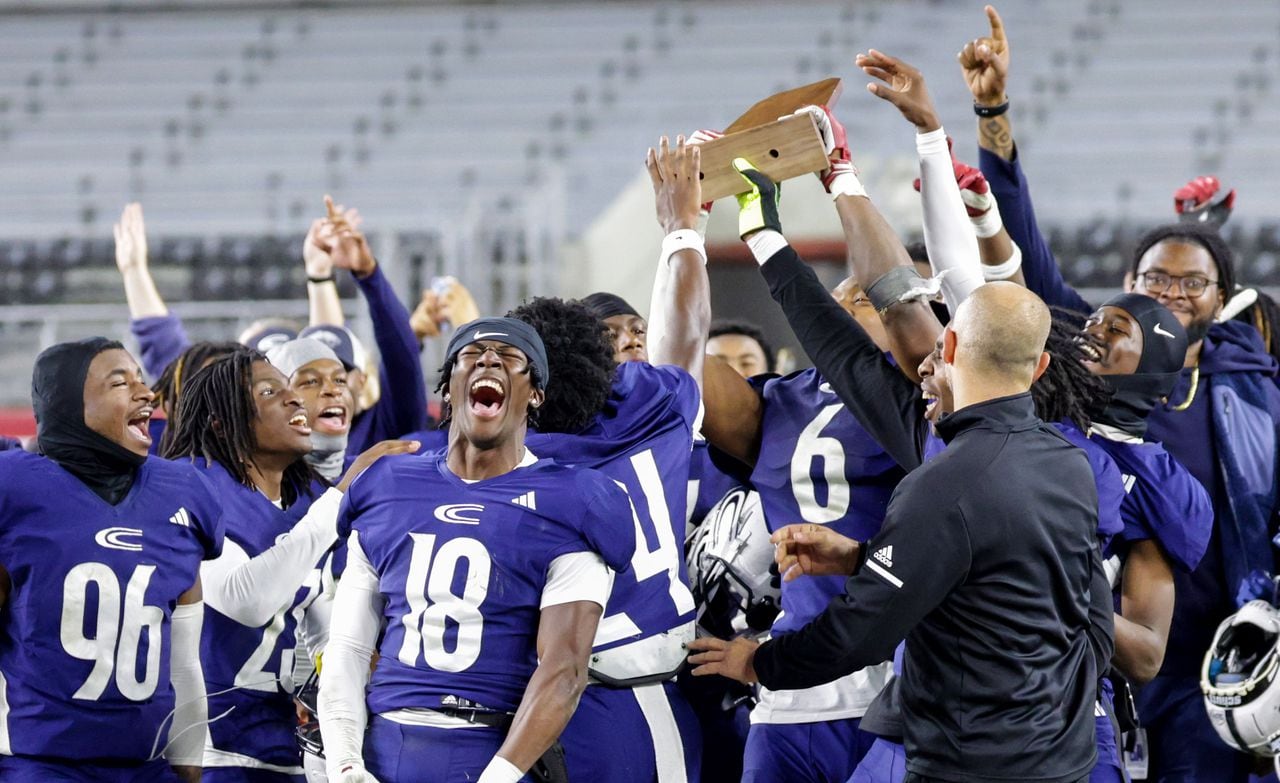 Clay-Chalkville stops Saraland on final play to win 6A state title