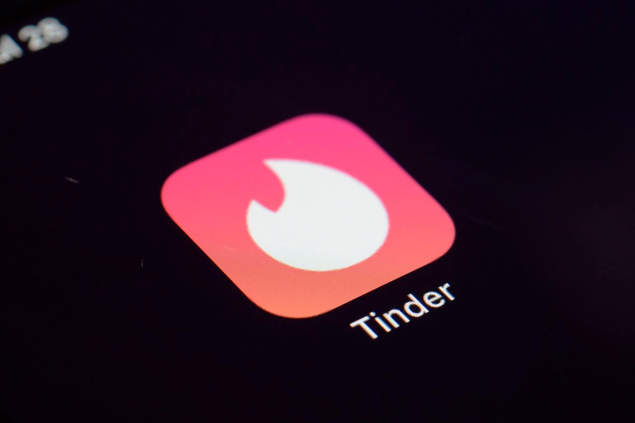 Florida Tinder date ends with woman setting man and SUV on fire, police say