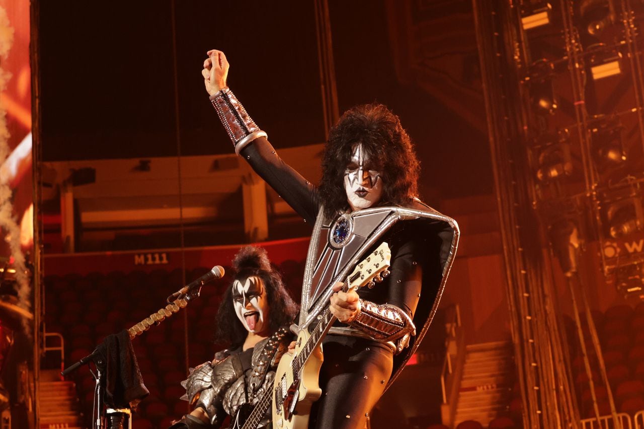 Kiss ends live touring; becomes first US band to go virtual with digital avatars