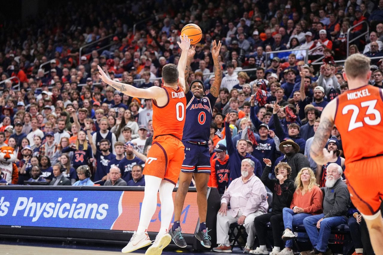 Live updates as Auburn basketball faces Indiana in Atlantaâs Holiday Hoopsgiving