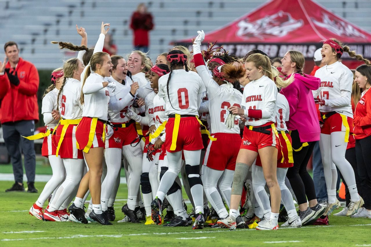 Live updates from Wednesday's Class 7A championship game