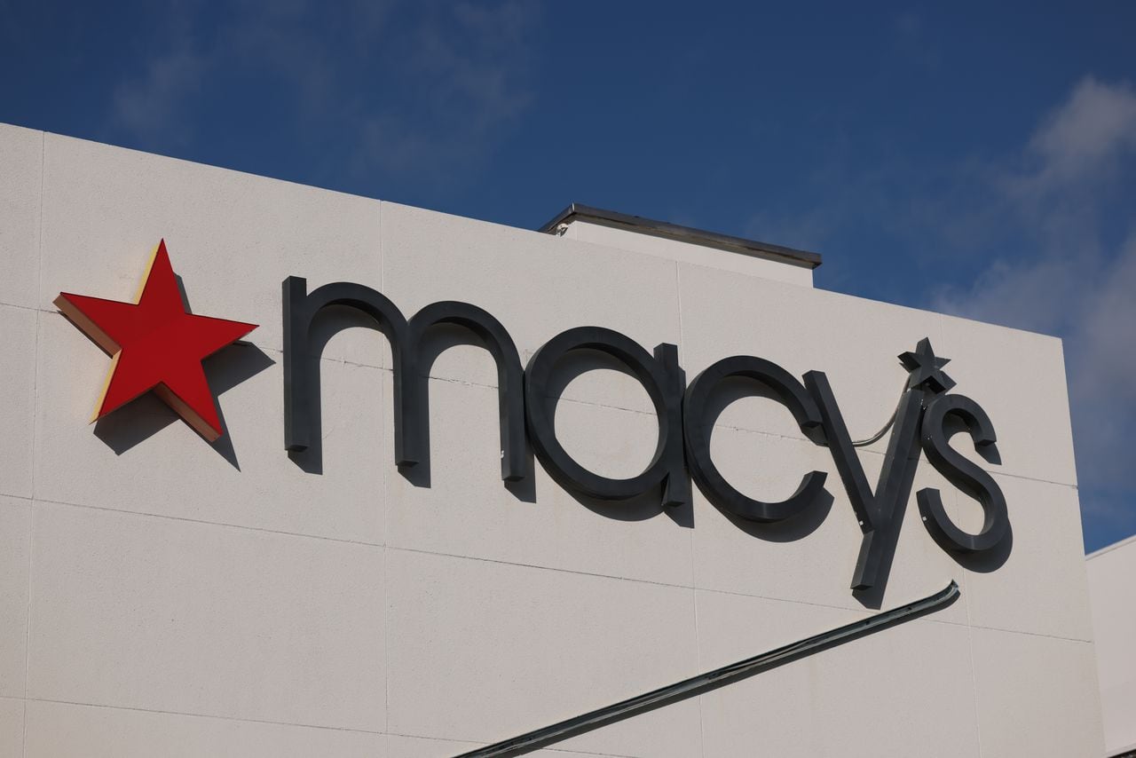 Macyâs $5.8 billion buyout offer would take company private