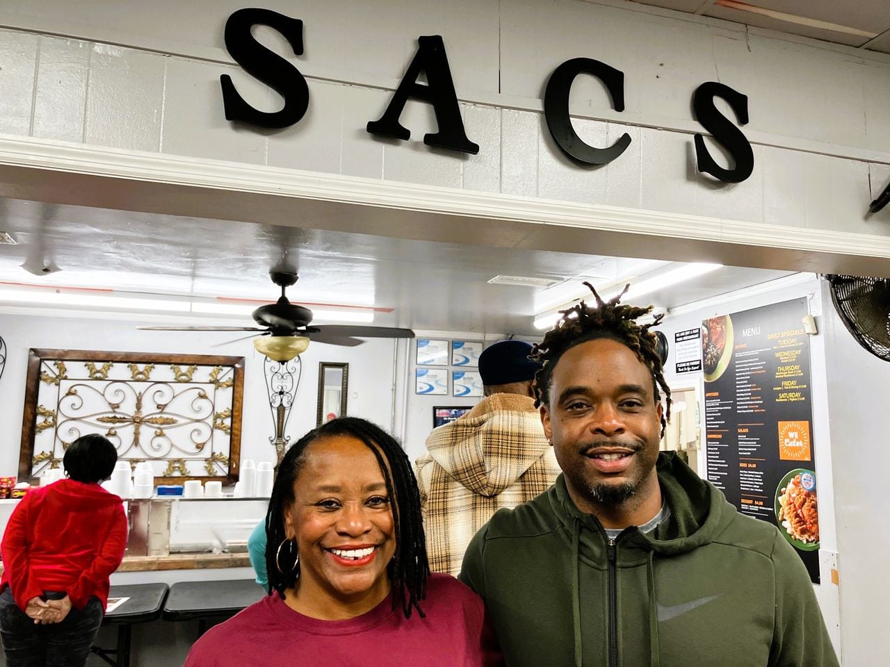 Meet the family behind Huntsvilleâs best fried chicken