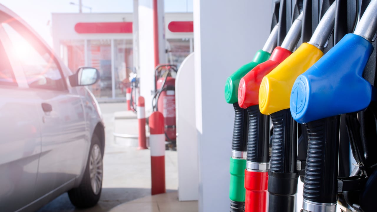 Miss Manners: Misuse of gas pumps irritates me