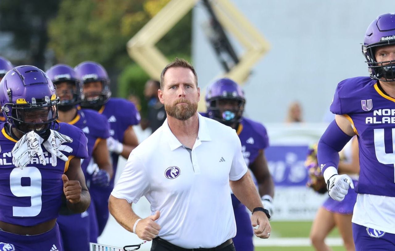 North Alabama signs 17-player class, including 5 transfers