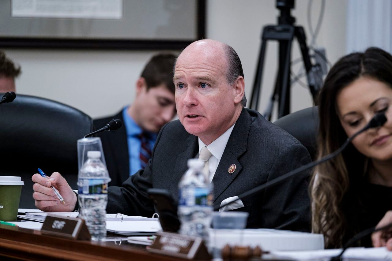 Robert Aderholt on George Santos expulsion vote: âUnprecedented situationâ