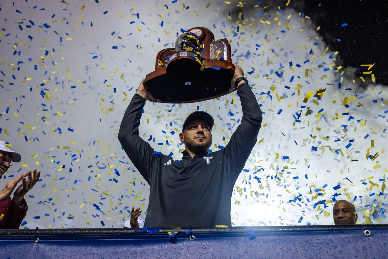 Stolen goal posts and rainy confetti: How Troy celebrated its 2023 Sun Belt crown