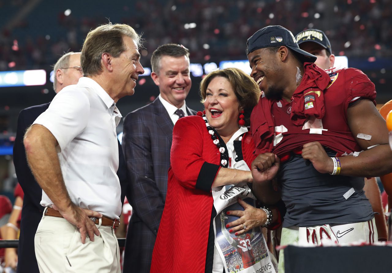 Watch Nick Saban arrive for SEC championship game