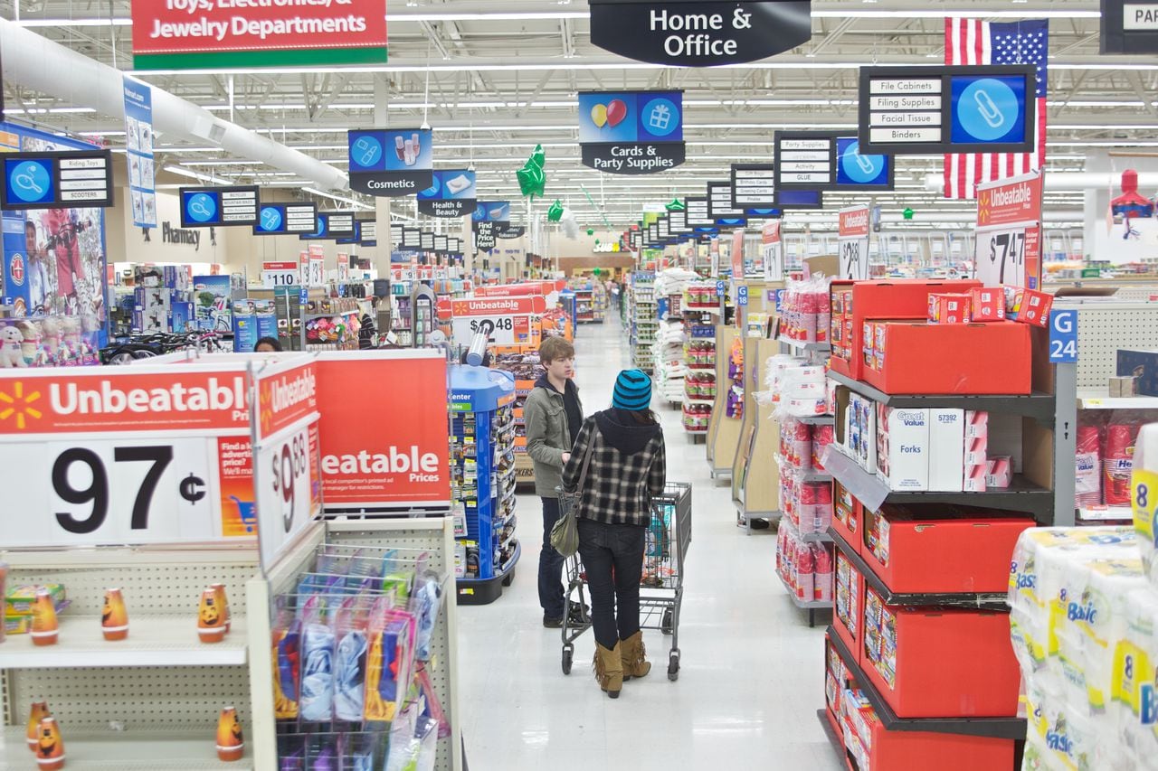 What time is Walmart closing Christmas Eve? Store hours for Dec. 24, 2023