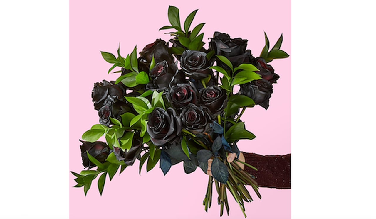 Black Roses Bouquet