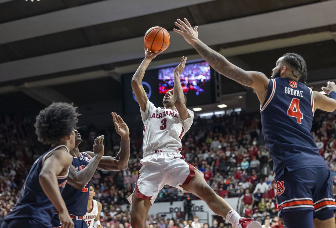 âTake it to heart and changeâ: How 1-on-1s can solve Alabamaâs rotation issues