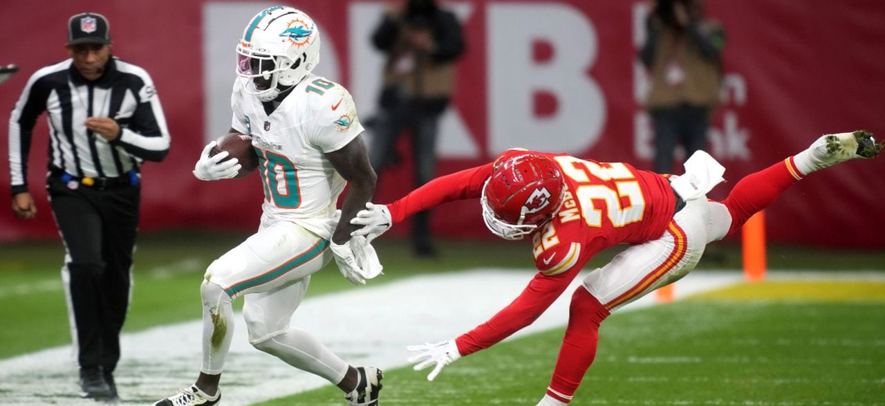 AFC Wild Card odds preview: Betting predictions for Browns-Texans, Dolphins-Chiefs, and Steelers-Bills