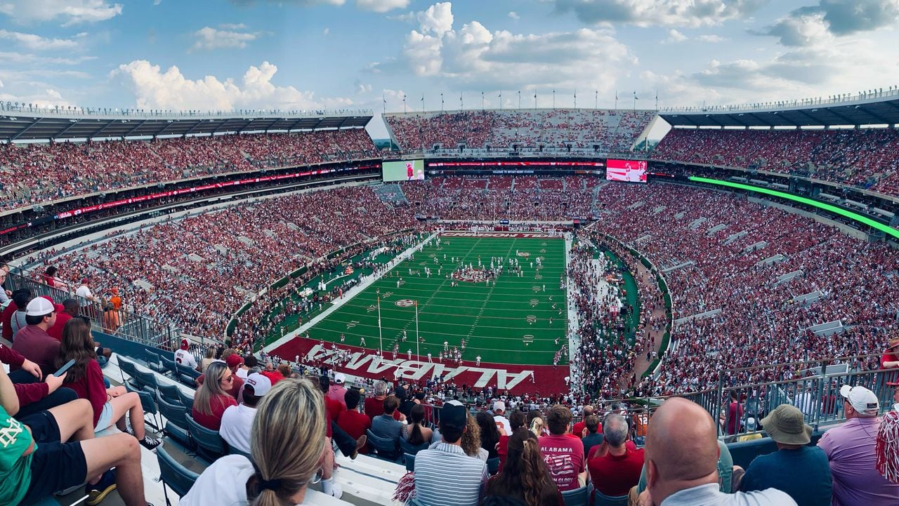 Alabama football lands commitment from 4-star edge Noah Carter