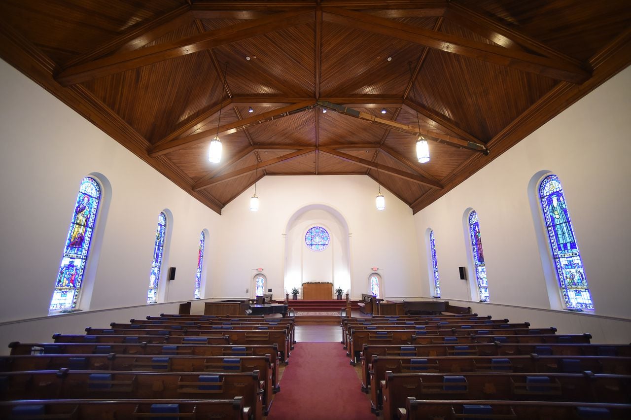 Americans with no religious affiliation now outnumber evangelical Protestants, Catholics