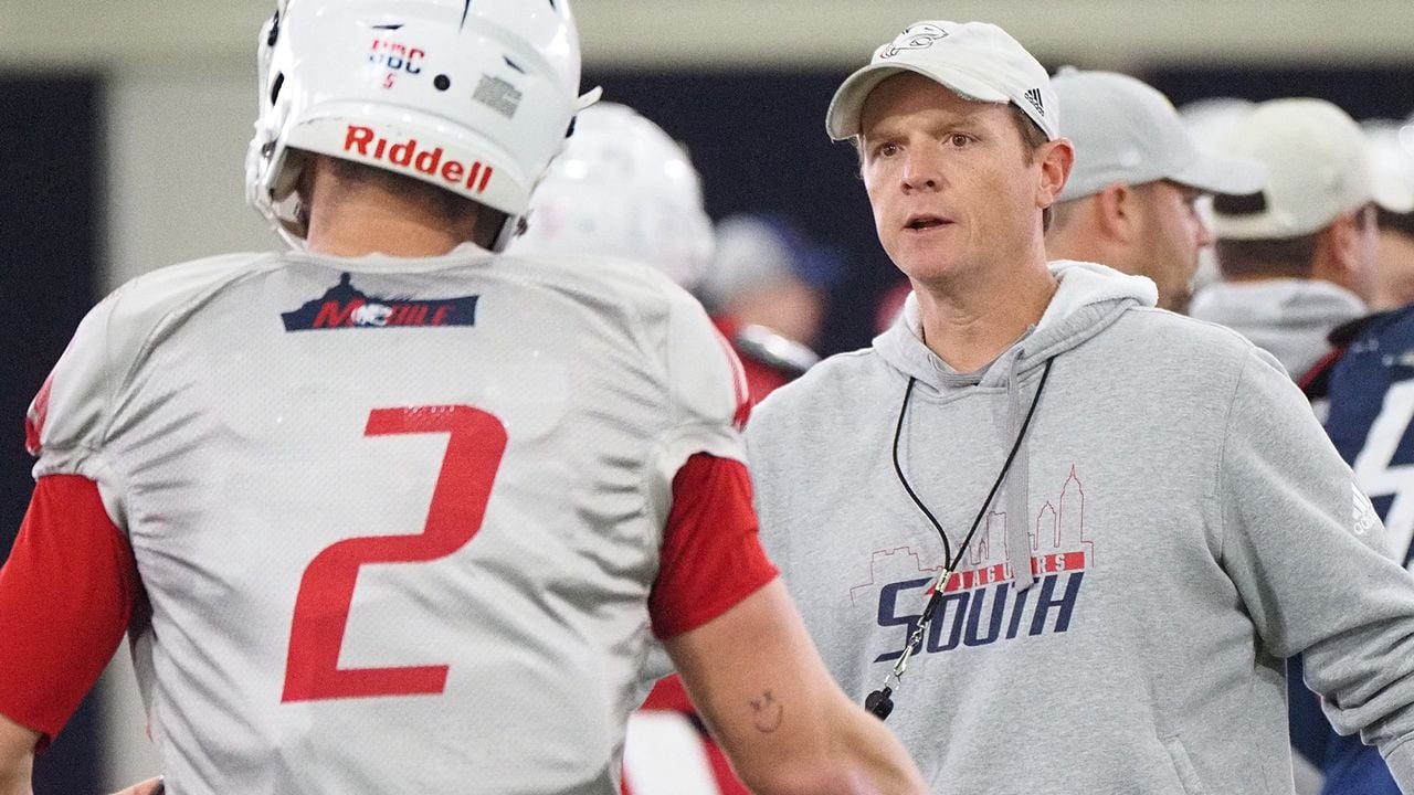 Applewhite expected to be hired as USA football coach