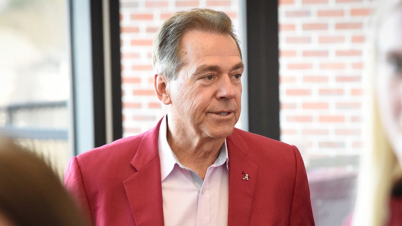 As Alabama fights portal battles, Nick Saban stays involved with Tide