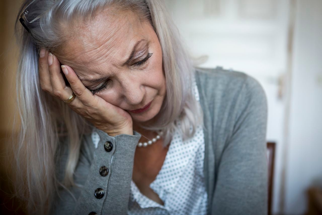 Ask Amy: How do I hurry along lingering dinner guests?