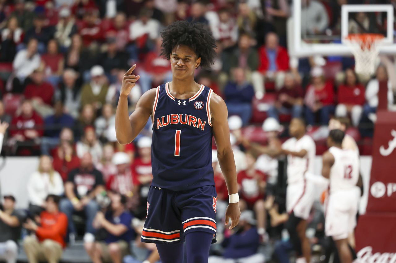 Auburn basketball drops to No. 16 in AP top 25 poll after 0-2 week