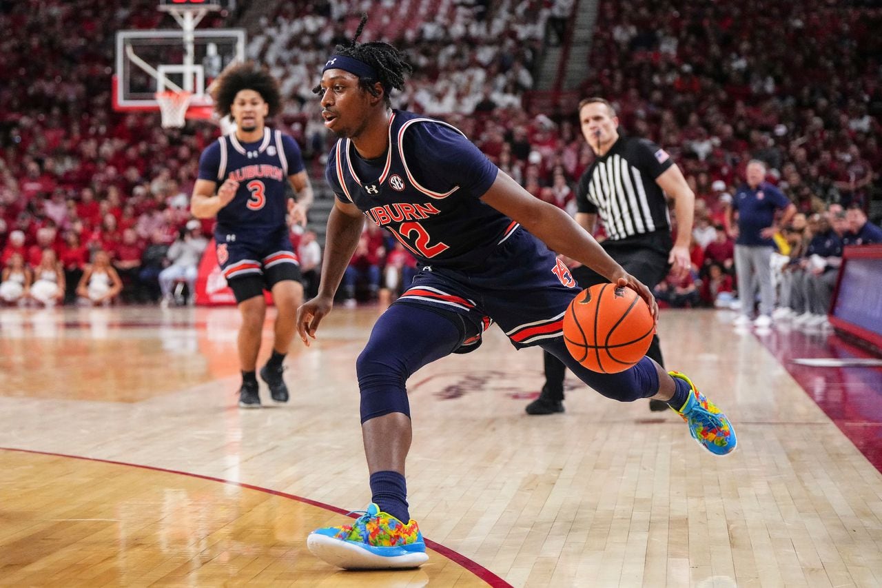 Auburn basketball makes 9 spot leap in AP poll after routing Arkansas